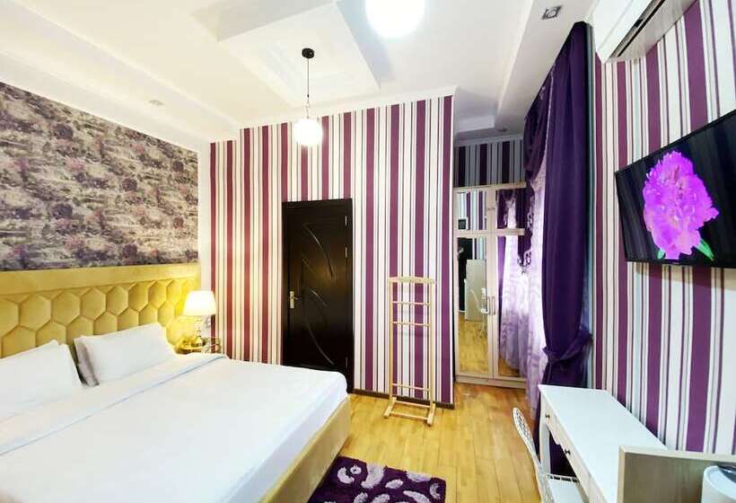 اتاق لوکس, Orange Kutaisi