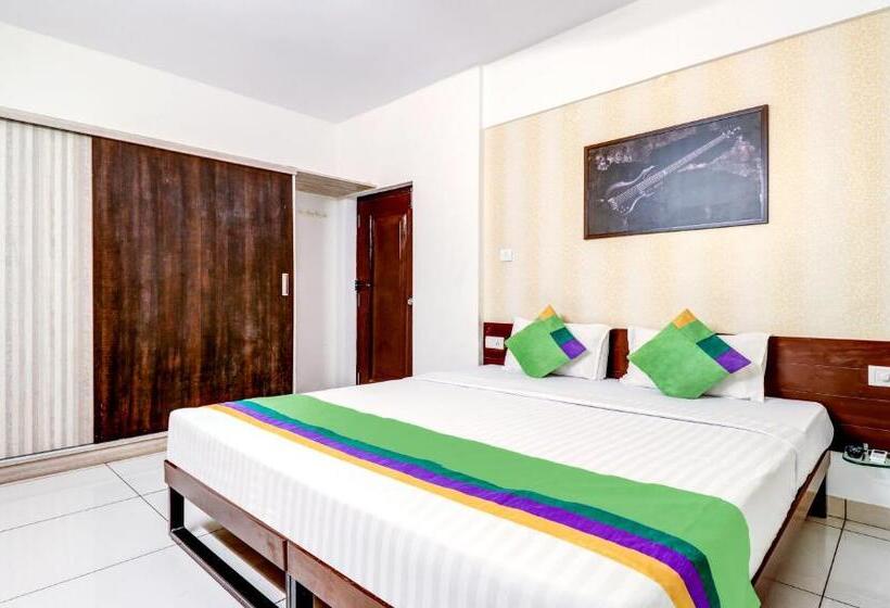 Quarto Deluxe, Treebo Saga Apartment