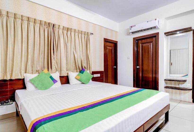 Quarto Superior, Treebo Saga Apartment