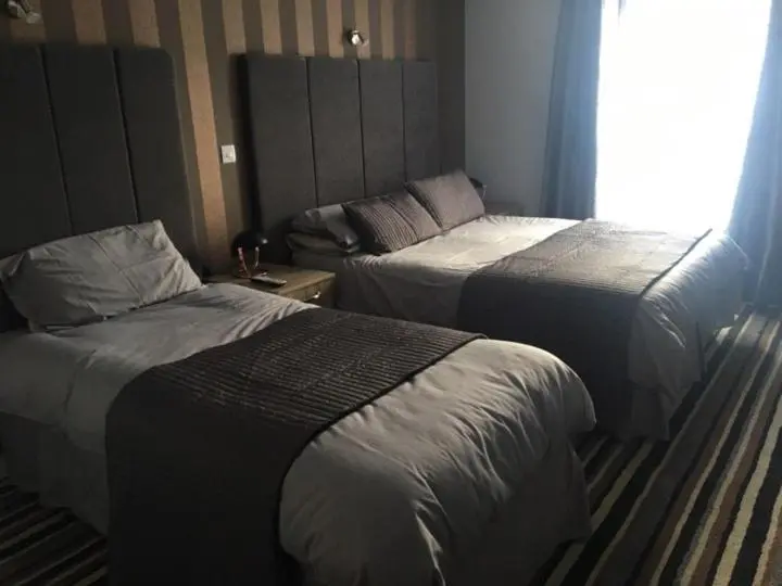 Superior Kolmen Hengen Huone, The Marquis Inn