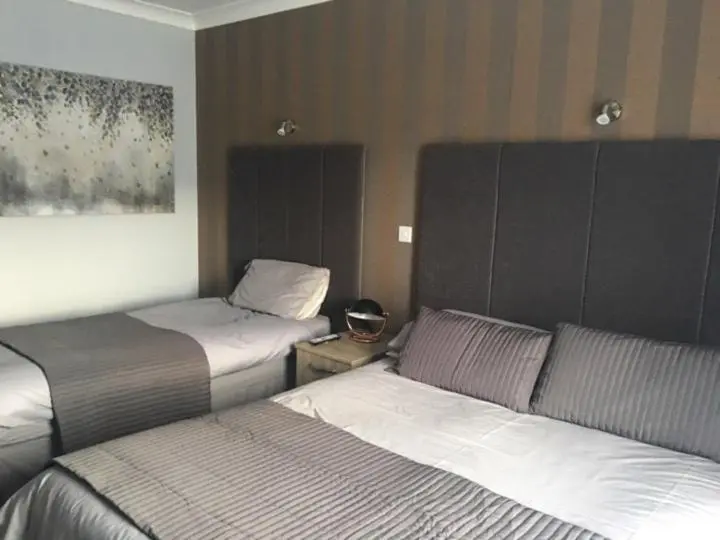 Superior Kolmen Hengen Huone, The Marquis Inn