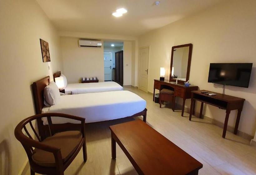 اتاق استاندارد یک نفره با چشم‌انداز دریا, Fanar