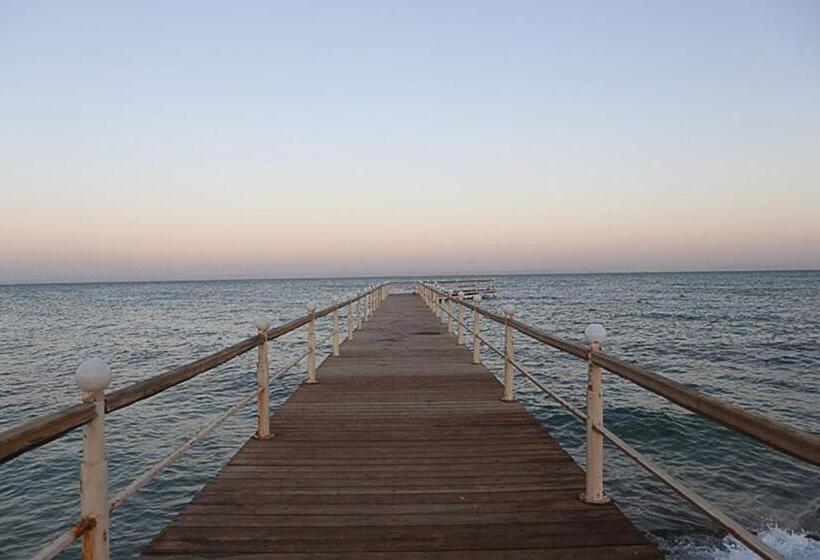 کلبه ییلاقی, Fanar