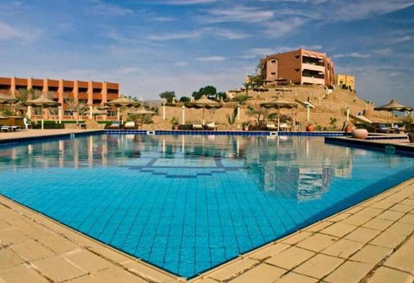 کلبه ییلاقی, Fanar