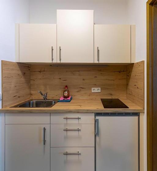 Номер Стандарт, Pension Berglehner