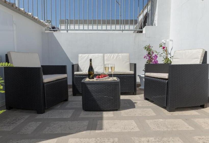 带露台的套间, Torres Suite