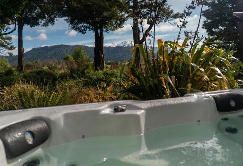 חדר סטנדרט עם מיטת קווין, Two Rivers Ohakune