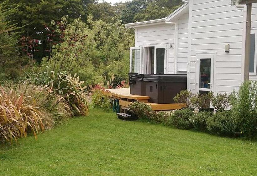 חדר סטנדרט עם מיטת קווין, Two Rivers Ohakune