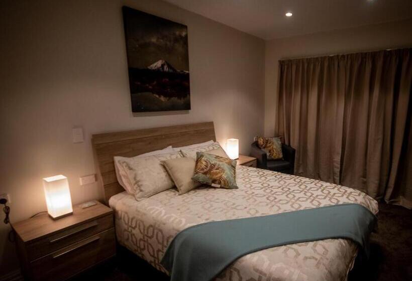 חדר סטנדרט עם מיטת קווין, Two Rivers Ohakune