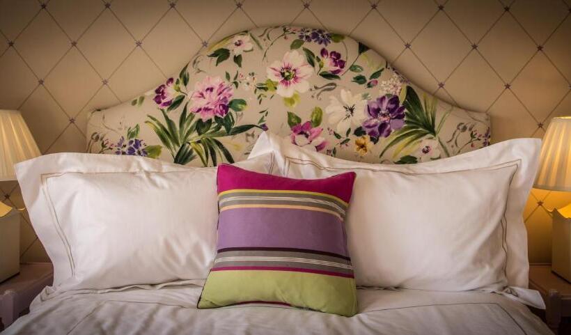 Номер Стандарт Вид на Сад, Fischers Baslow Hall Chatsworth