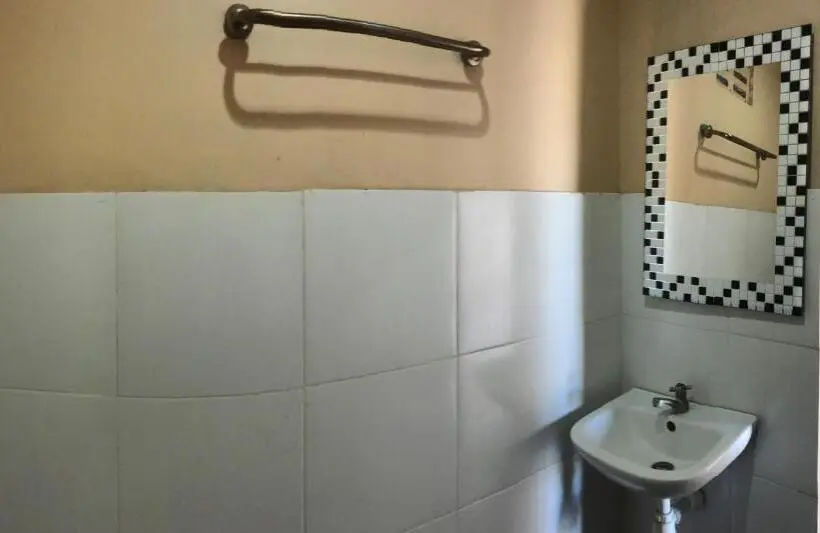 اتاق استاندارد با چشمانداز استخر, Jordan Guest House