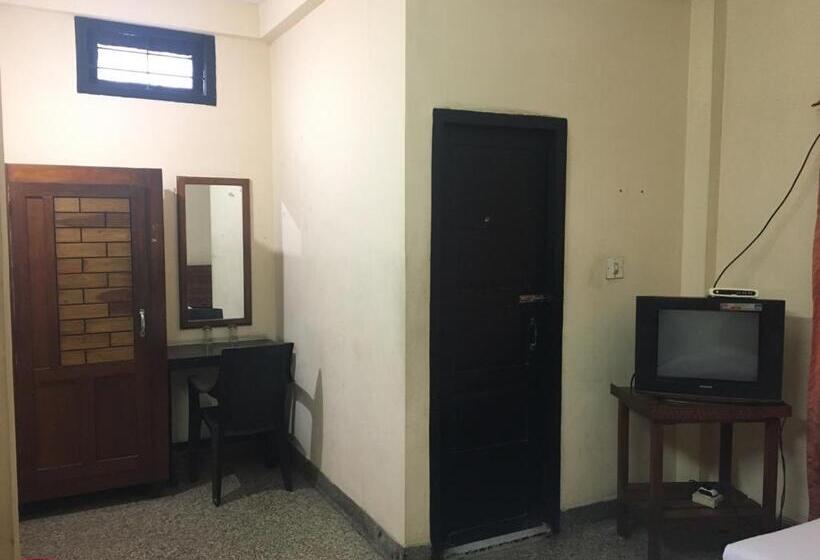 豪华房间, Nellimoottil Guest House