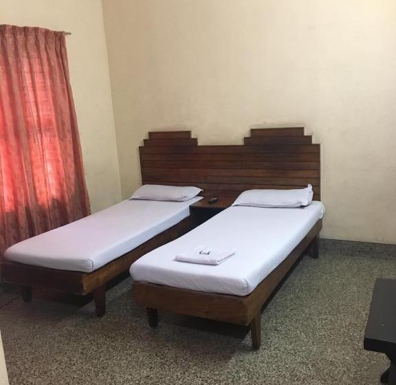 豪华房间, Nellimoottil Guest House