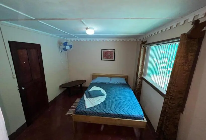 اتاق استاندارد, Pura Vida Hostel