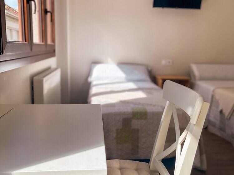 スタンダード４人部屋, Villa Galicia