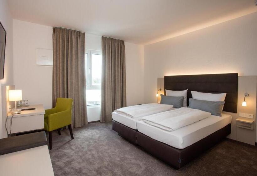 标准间, Am Campus