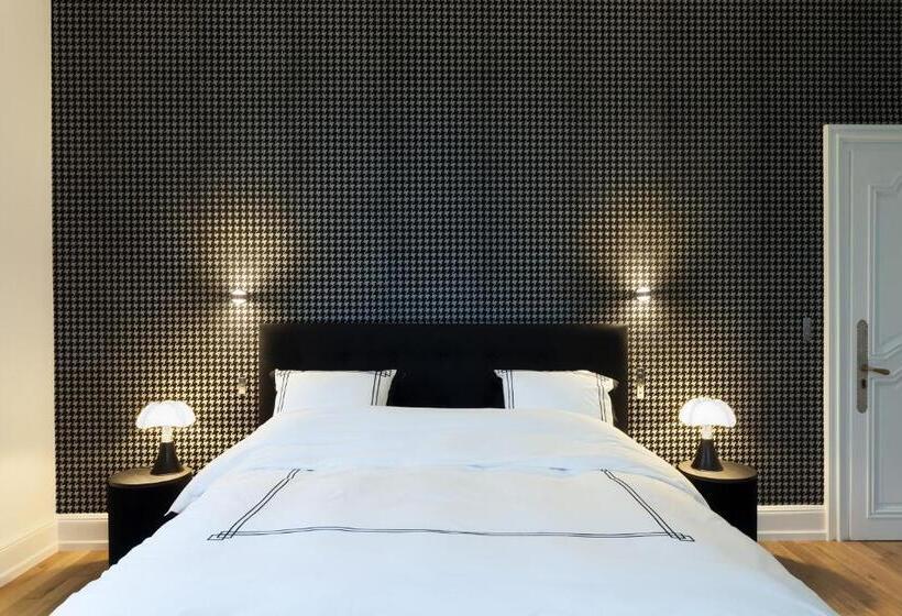 Президентский Люкс, Villa Camoufle