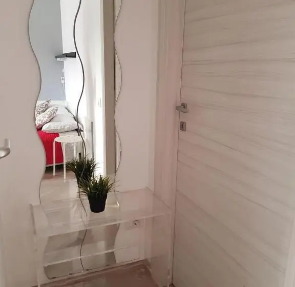 اتاق اکونومی, Apartment In Salerno Parco
