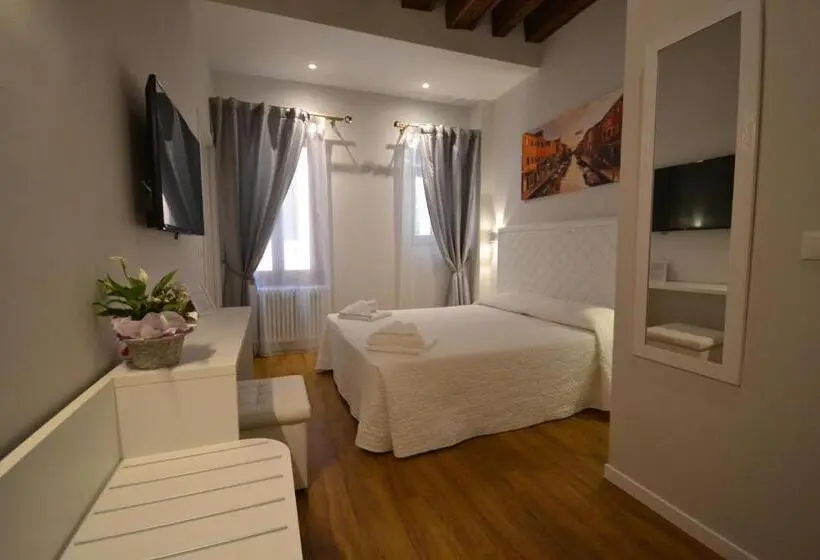 Quarto superior, Ca' Giusta