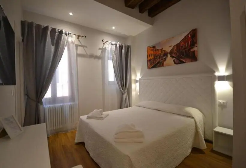 Quarto superior, Ca' Giusta
