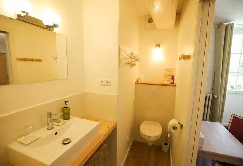 スタンダード4人部屋, La Basse Cour