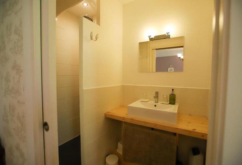 スタンダード4人部屋, La Basse Cour