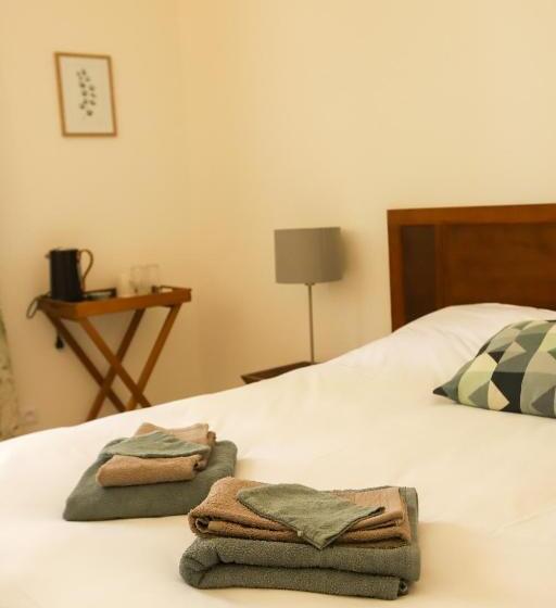 スタンダードルーム, La Basse Cour