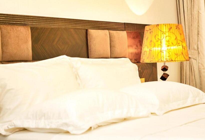 آپارتمان 1 خوابه, The Streamliner Hotel Apartment