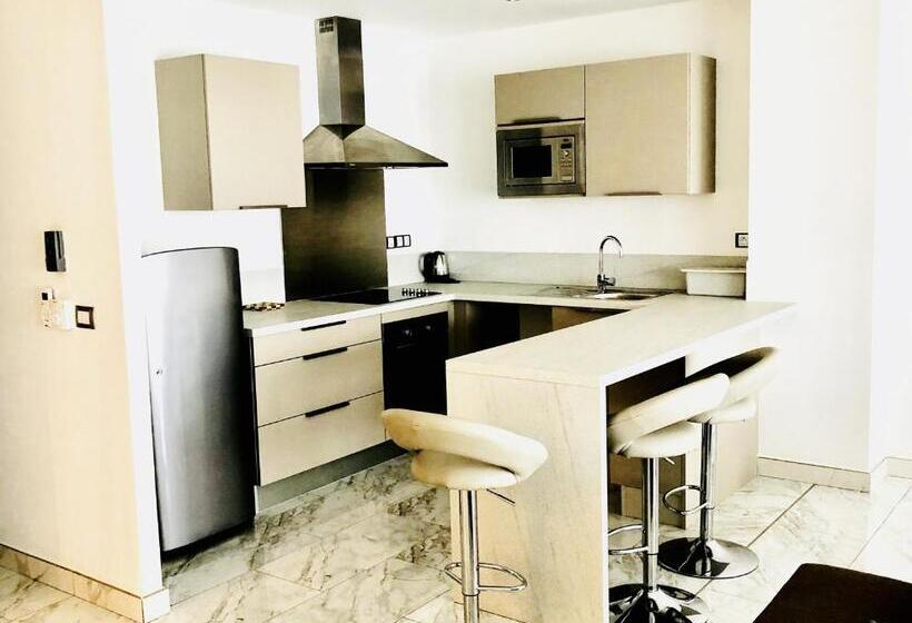 آپارتمان 1 خوابه, The Streamliner Hotel Apartment