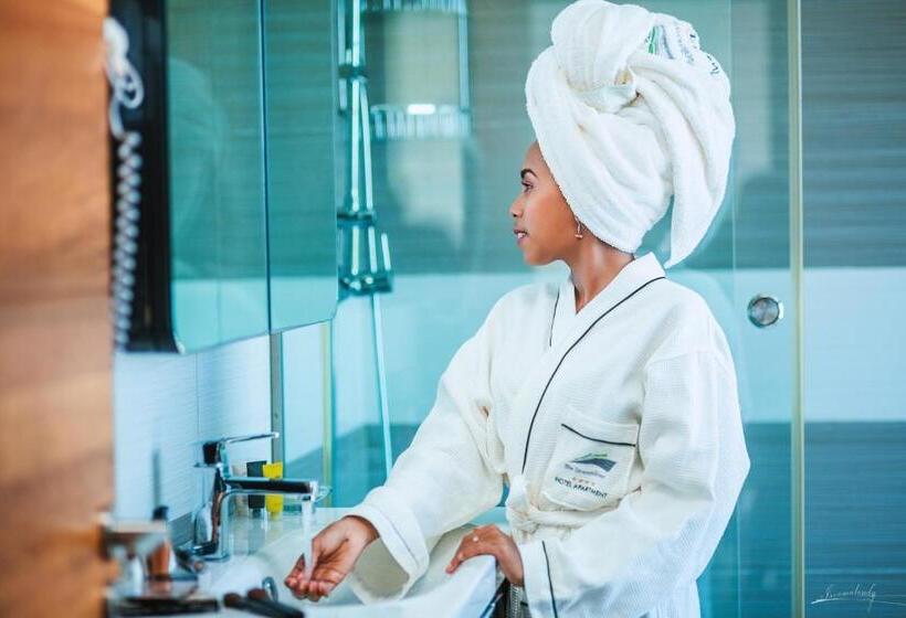 آپارتمان 2 خوابه, The Streamliner Hotel Apartment