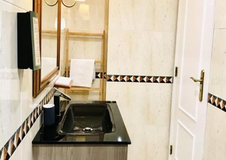 اتاق استاندارد با سرویس بهداشتی مشترک, Alameda Garden