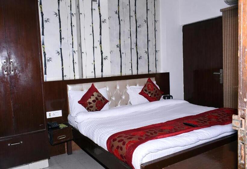 Pokój Deluxe, Flora Inn