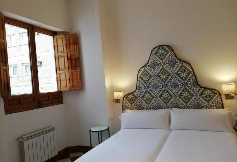اتاق سوپریور, Nüa Santiago15