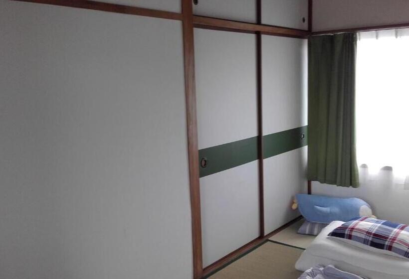 经济型三人房间, Kaeru Guest House