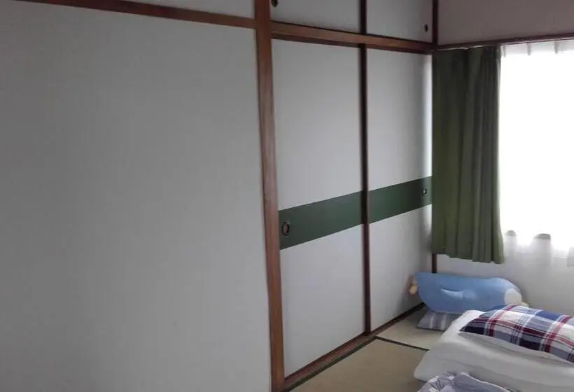 エコノミートリプルルーム, Kaeru Guest House
