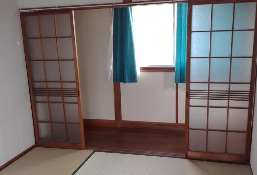 经济型三人房间, Kaeru Guest House