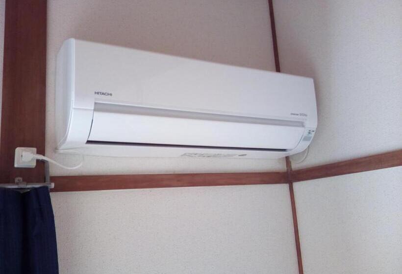 标准间, Kaeru Guest House