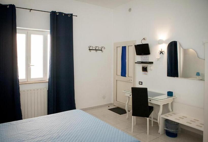 Студия Стандарт, B&b La Pineta