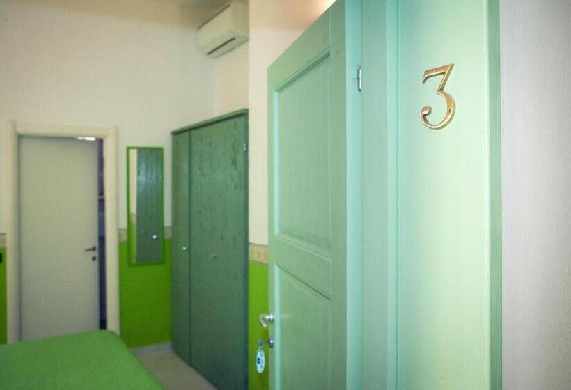 اتاق استاندارد, B&b La Pineta