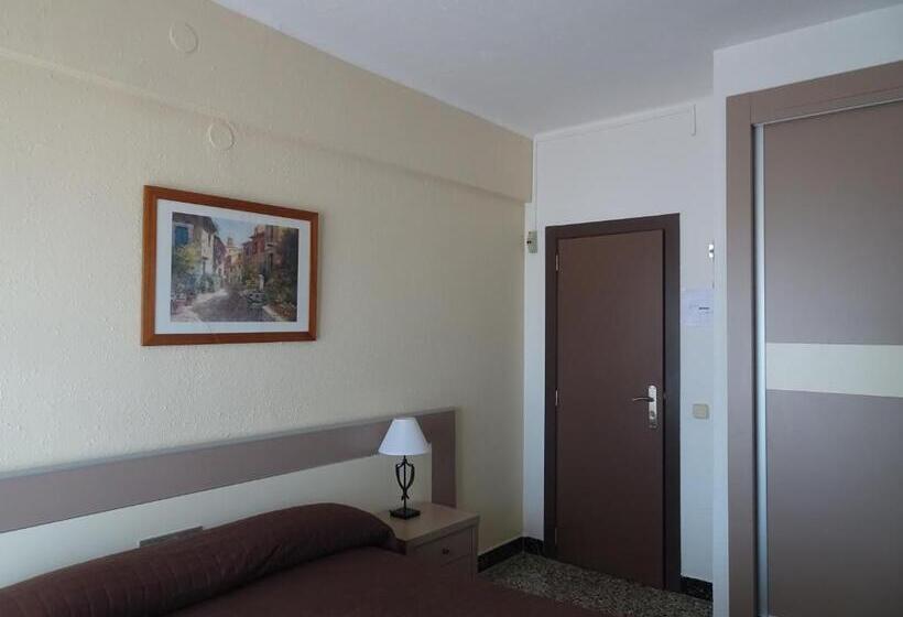 Номер Стандарт Индивидуальный, Hostal Internacional