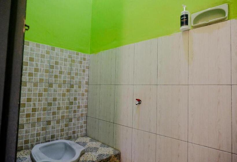 غرفة قياسية, Spot On 1773 Ilyasa Family