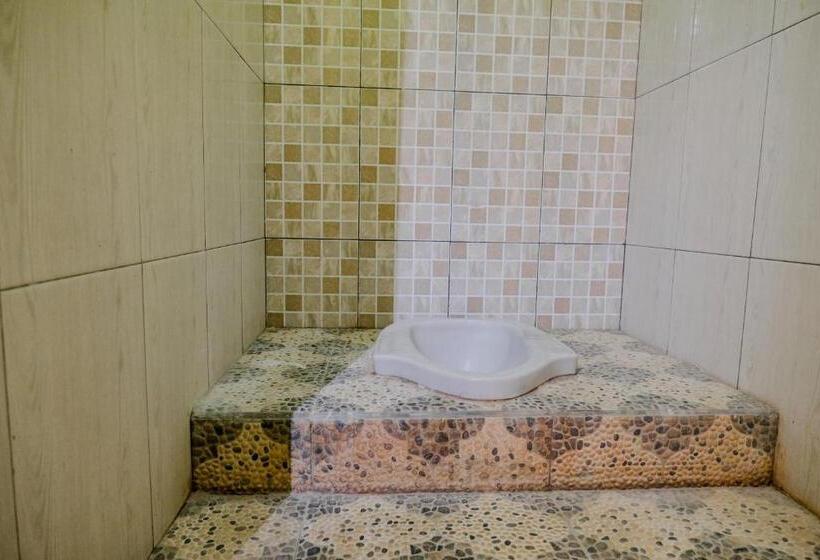 غرفة قياسية, Spot On 1773 Ilyasa Family