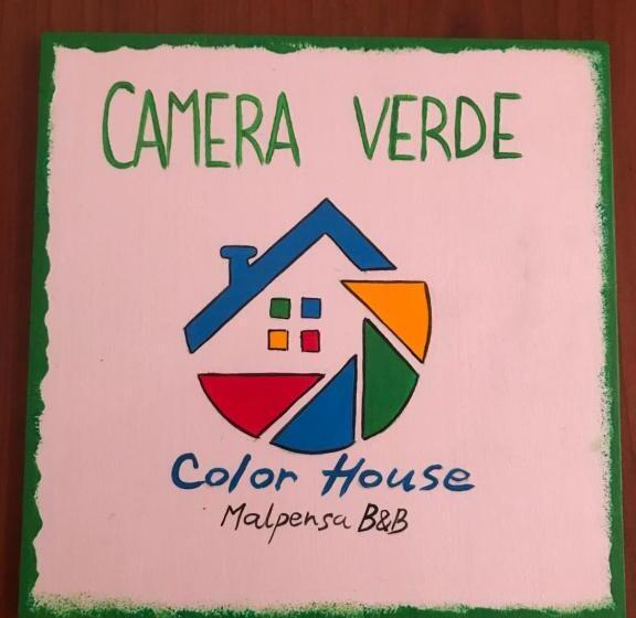 Номер Стандарт с Балконом, Color House Malpensa B&b