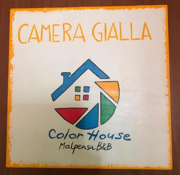 Номер Стандарт, Color House Malpensa B&b
