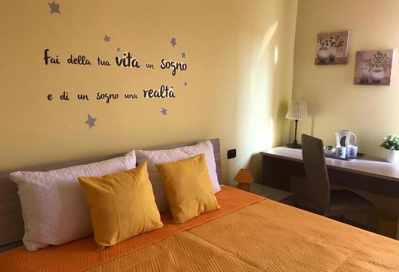 Номер Стандарт, Color House Malpensa B&b