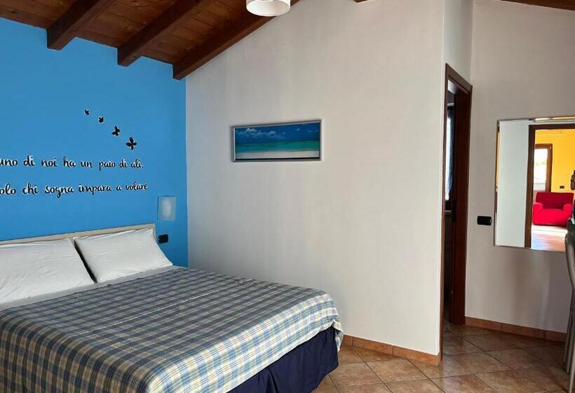 Номер Стандарт с Террасой, Color House Malpensa B&b