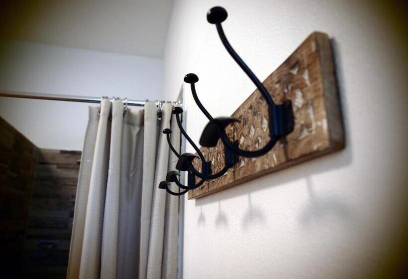 חדר קלאסי לשלושה, Room&breakfast Villa Angela