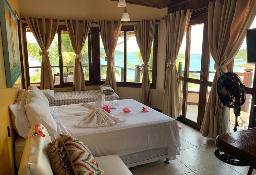 اتاق خانوادگی با چشم‌انداز دریا, Guesthouse Saint Tropez