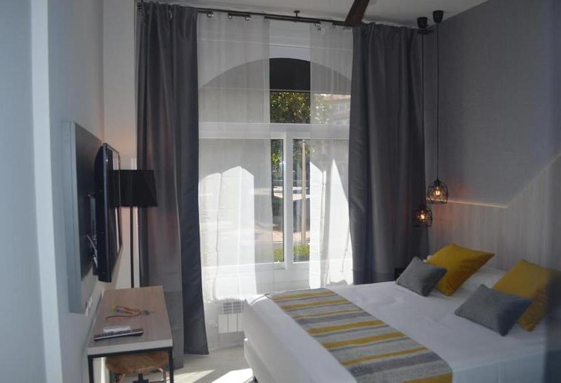 חדר סטנדרט יחיד, Onyarbi