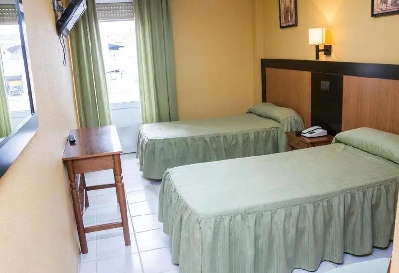スタンダードルーム, Hostelería La Palmera De Miajadas Sl